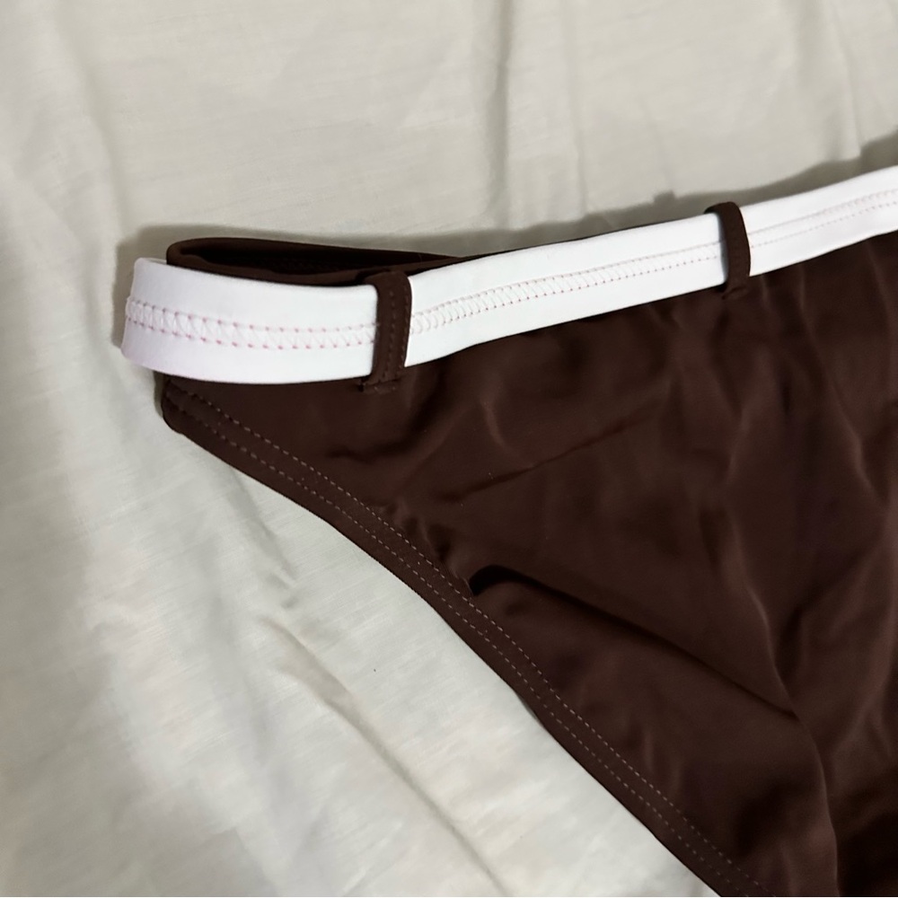 Early 2000s Y2K Hula Honey Brown Bikini Bottom with Pink and White Belt Design - Picture 7 of 10